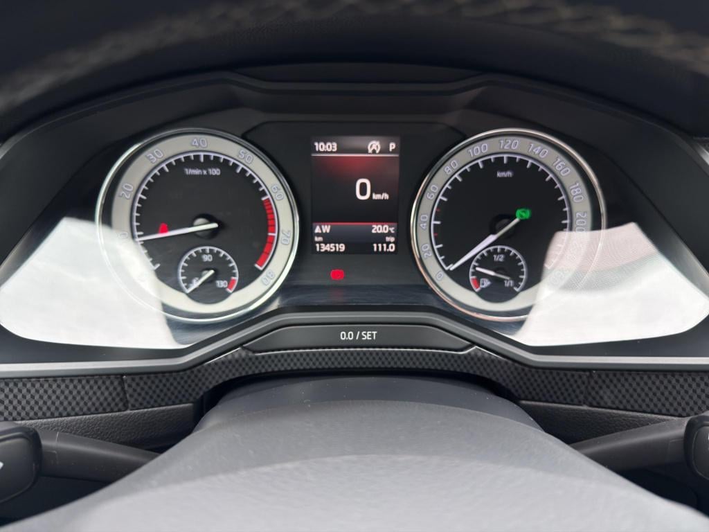 Skoda Superb 1.8 tsi sportline pano | camera | led | geheugen  | wegklap tr