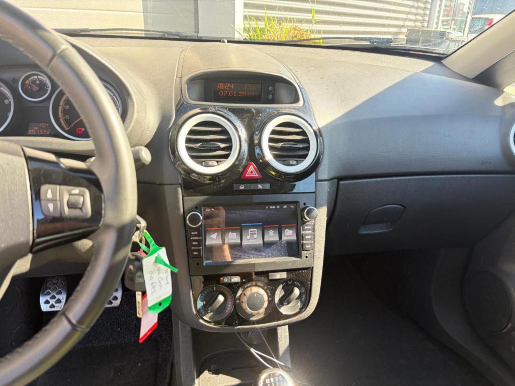 Opel Corsa 1.4-16v color edition/prachtige auto/lichtmetaal/multimedia/nap/