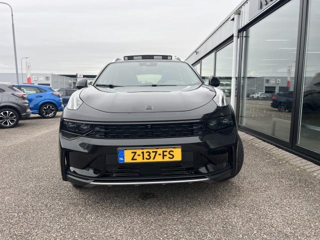 Lynk & Co 01 1.5 261pk phev 7dcth , black edition , panodak , adaptive cc ,