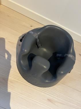 Bumbo Babyzit met riempjes & tafeltje