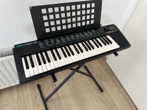 Yamaha PSR75 - Vintage keyboard