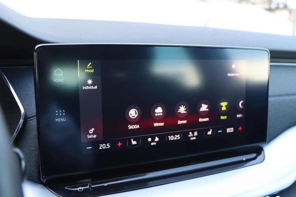 Skoda Octavia combi 1.4 tsi iv phev business edition 204pk dsg6