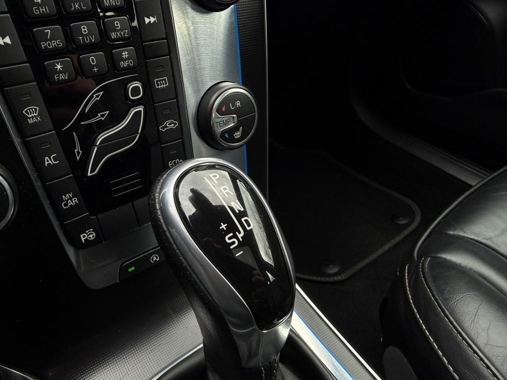 Volvo V40 2.0 t5 r-design