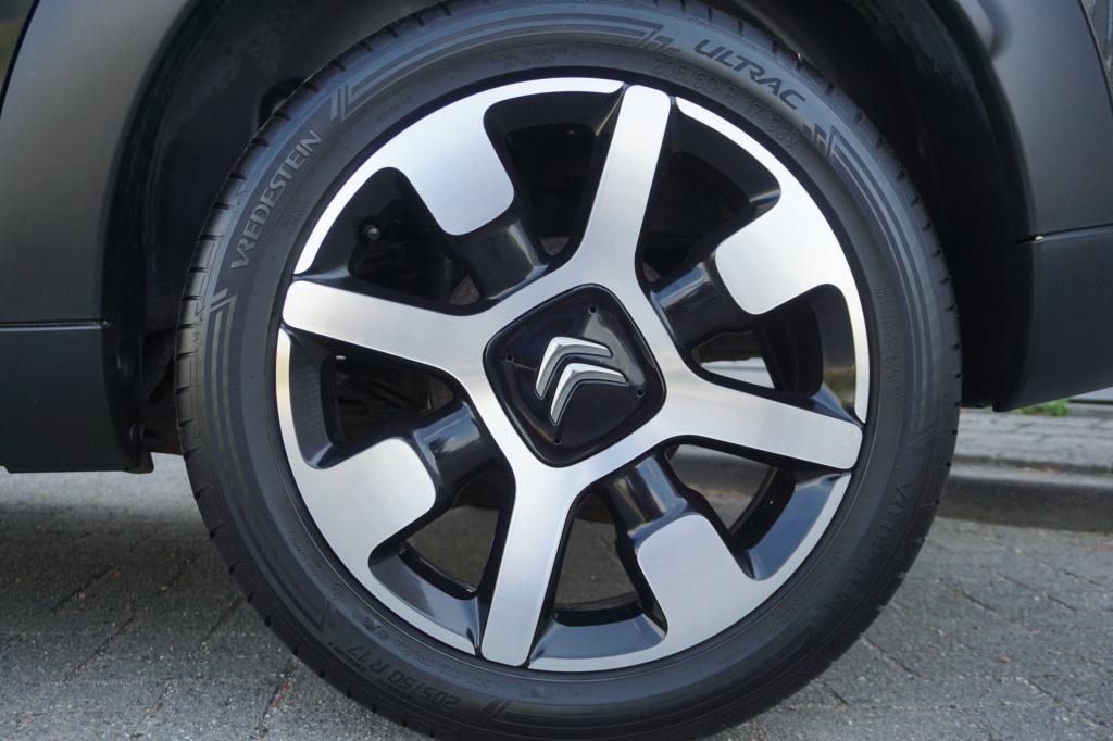 Citroen C4 Cactus 1.2 vti shine climate / navi / cruise / camera / pano / p