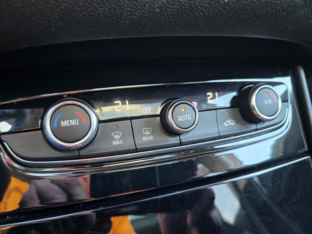 Opel Grandland X 1.2 turbo 130pk business executive | pano | trekhaak