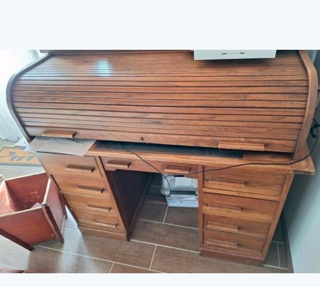 Leuk brocante kast , rolluikbureau , stoel