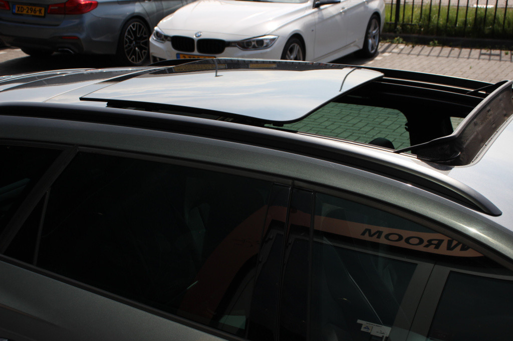 Seat Leon Sportstourer st 2.0 tsi cupra 300 4drive | pano. | camera | 301pk