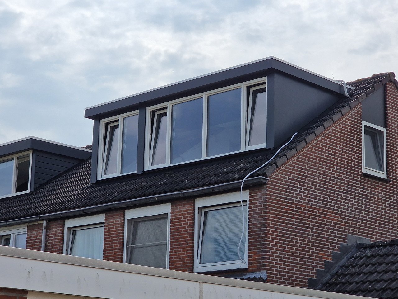 Ook zo'n prachtige dakkapel of nokverhoging? email wim@dakkapeldirect.nl!