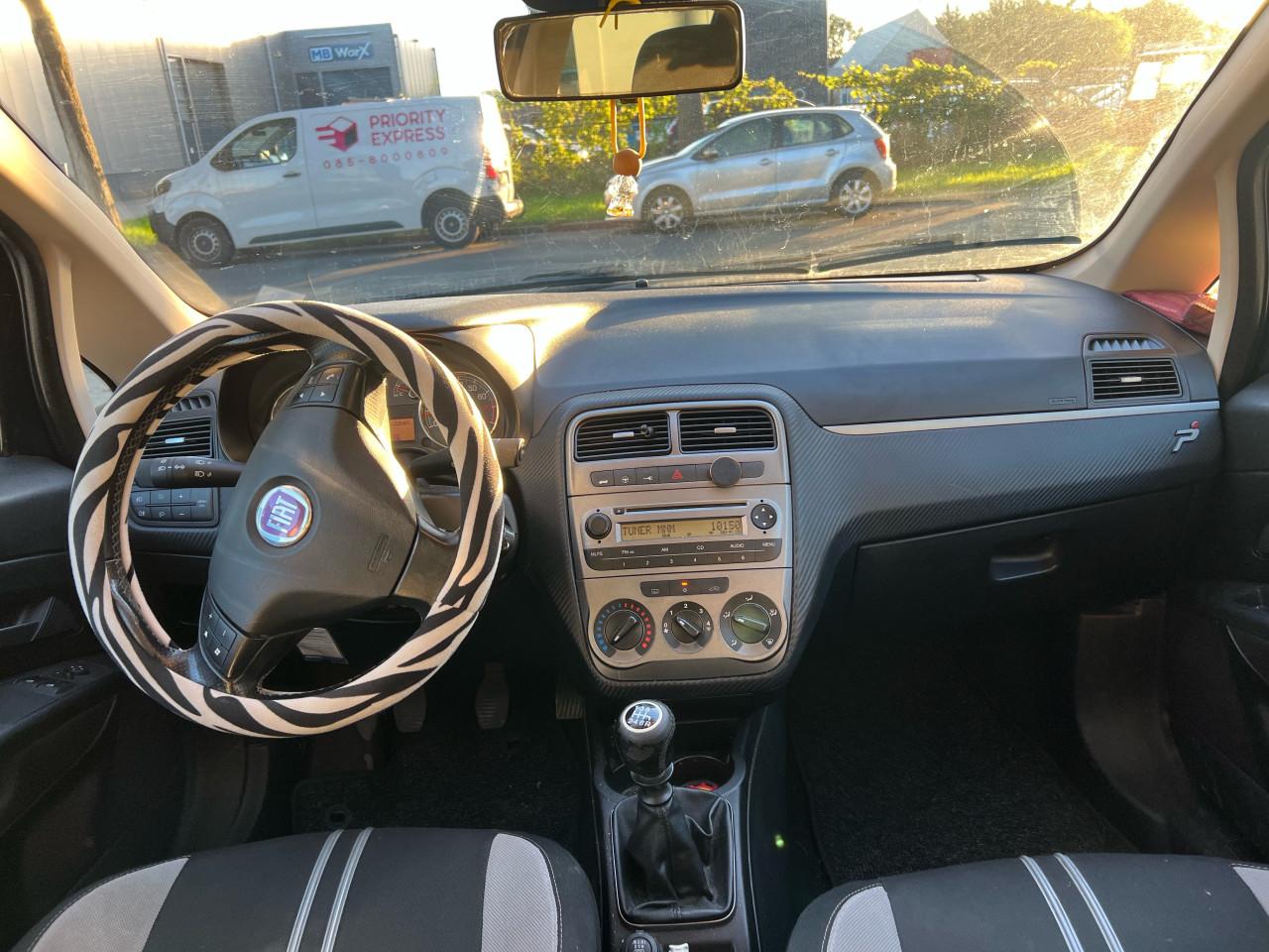 Fiat Grande Punto 1.4-16V Racing Jaar apk