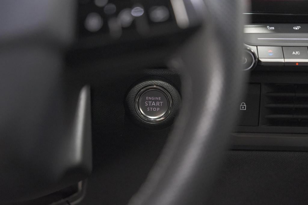 Opel Astra 1.6 plug-in hybrid gs line | head-up display | dodehoekdetectie 
