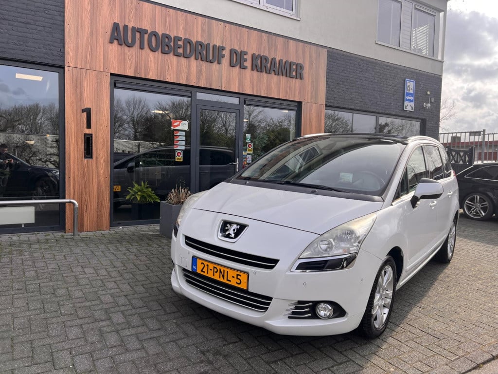 Peugeot 5008 1.6 thp gt 5p.