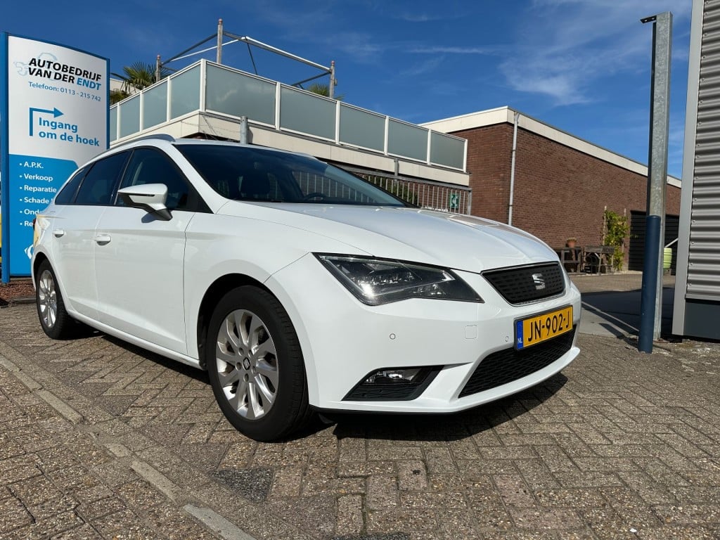 Seat Leon seat leon st 1.0 ecotsi style connect carplay camera dab+ led