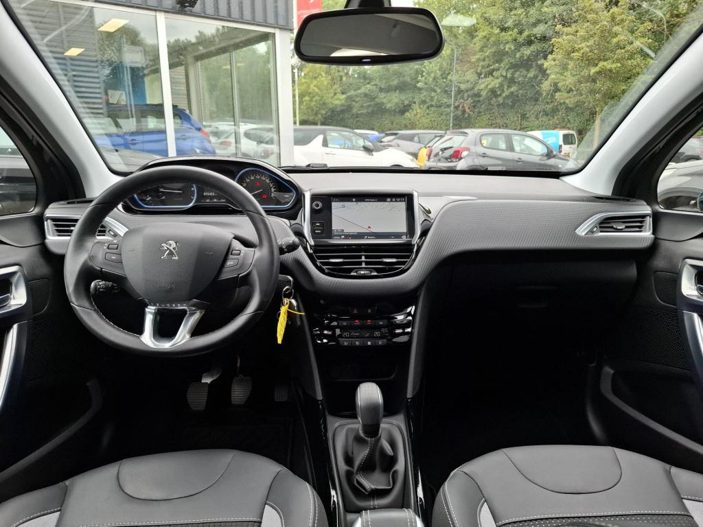 Peugeot 2008 suv 110 allure pano/cam/lmv/trekhaak