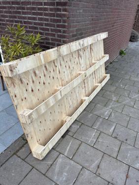 Pallet gratis af te halen 260x120