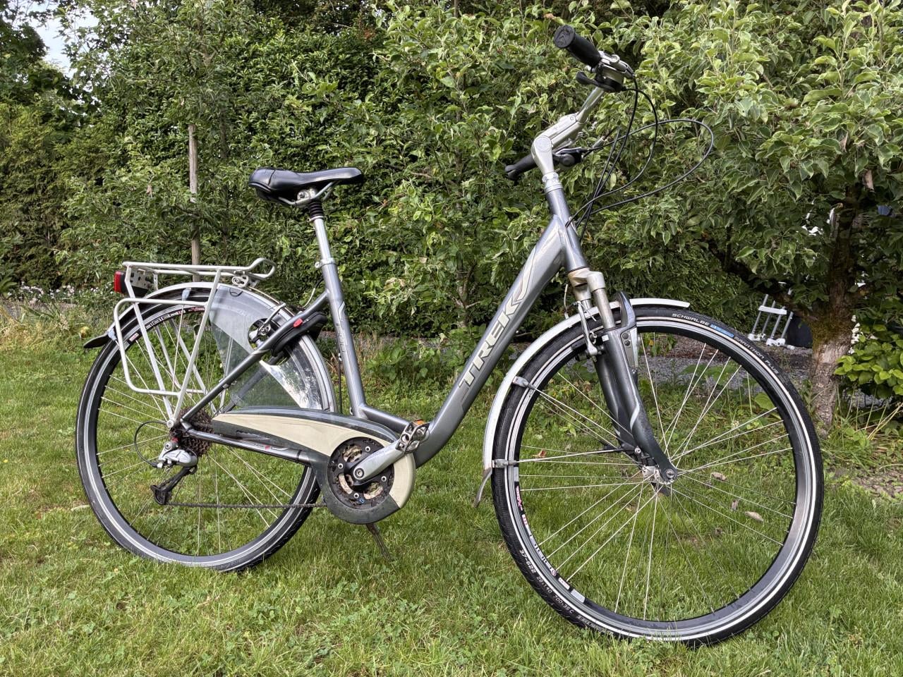Te koop: dames fiets 28 inch Trek Navigator T500 framemaat 51 cm