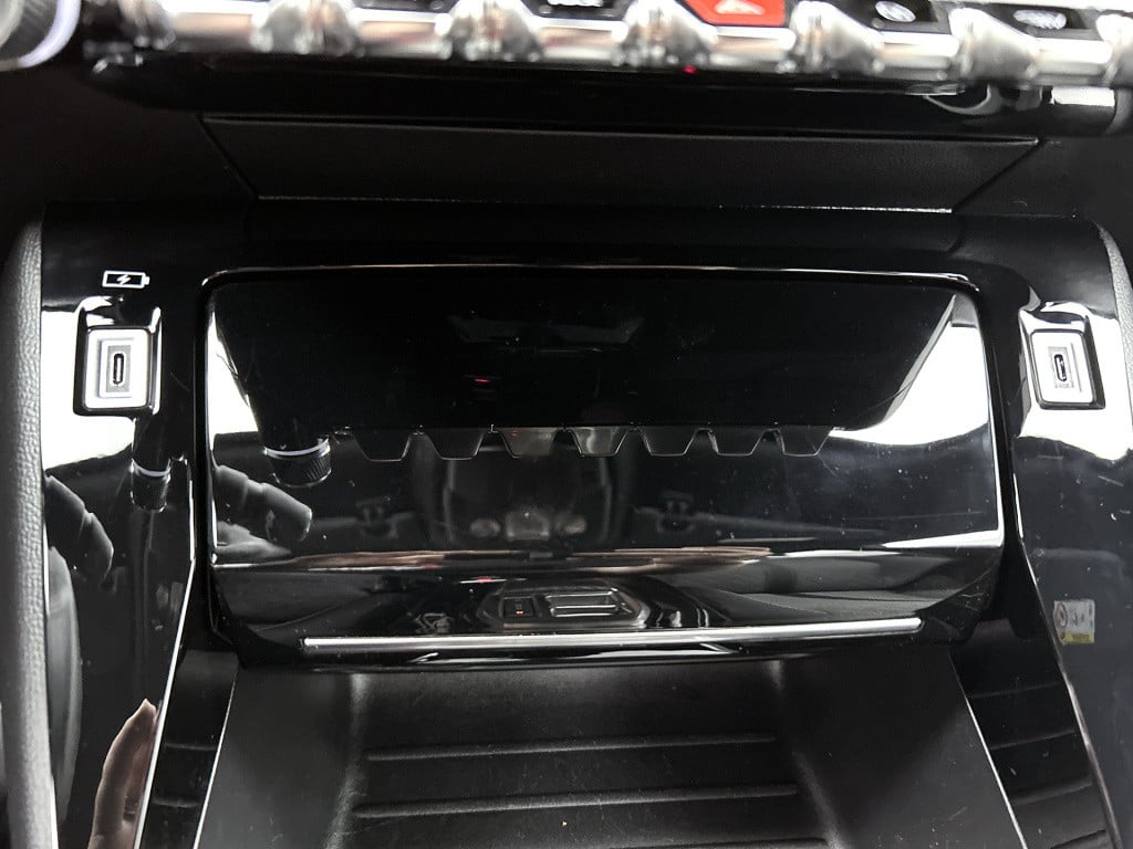 Peugeot 2008 1.2 hybrid 145 allure | rijklaar |