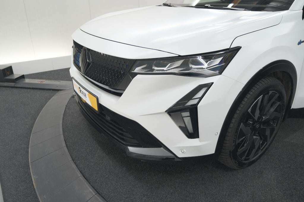 Renault Rafale 1.2 e-tech 4x4 plug-in hybrid 300 esprit alpine | 360 camera