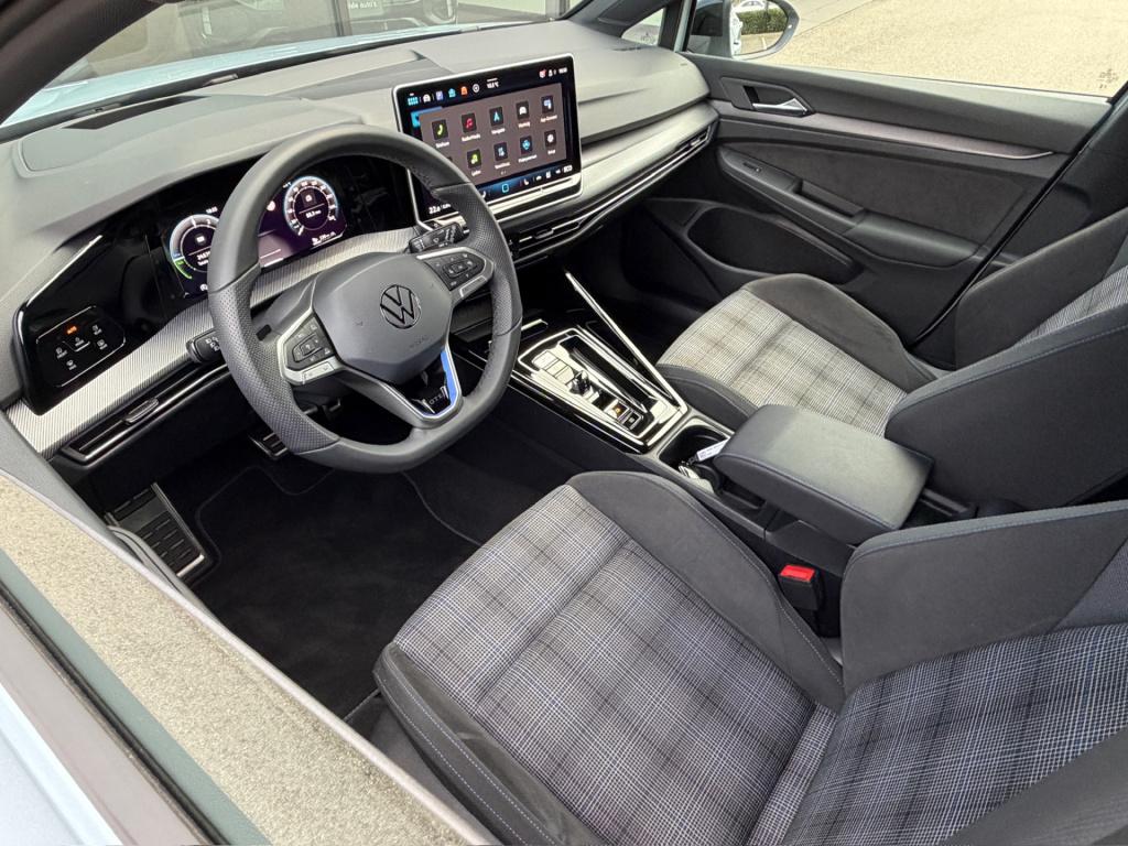 Volkswagen Golf 1.5 ehybrid gte 272pk | led iq light | trekhaak | head-up |