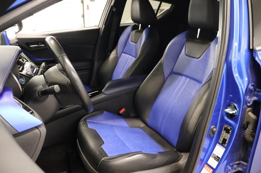 Toyota C-hr 2.0 hybrid bi-tone