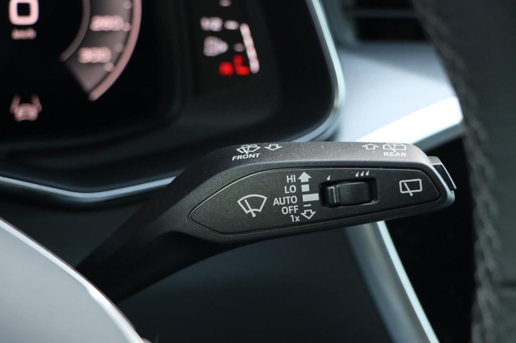 Audi A6 avant 55 tfsi e quattro s edition competition 367pk