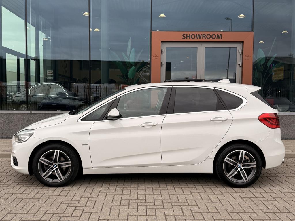 BMW 2-serie active tourer 216d centennial sport line | pano | trekhaak | st