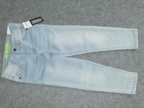 Mooie Jeansbroek 116. Nieuw met kaartjes.