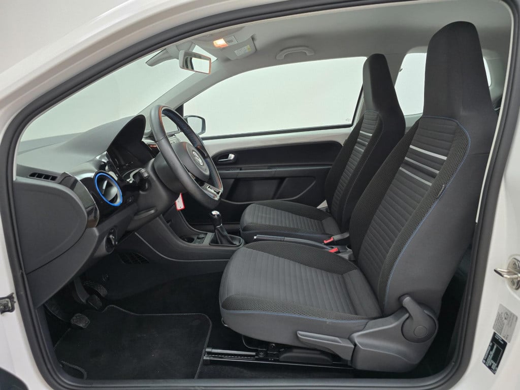 Volkswagen UP! 1.0 high up! bluemotion met cruisecontrol | unieke uitvoerin