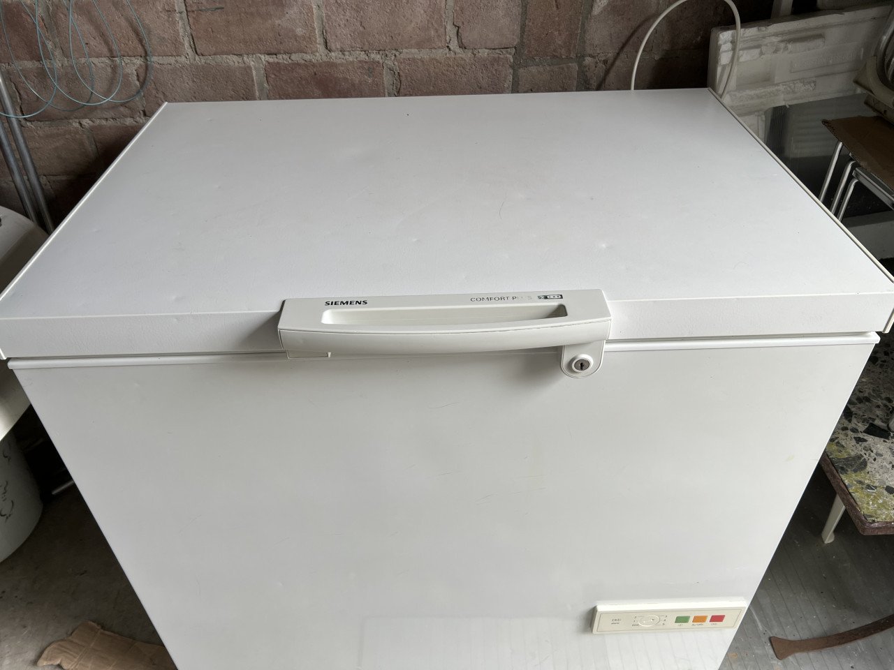 Siemens vrieskist vriezer 198 liter klasse A+ als nieuw schoon en 2 mandjes