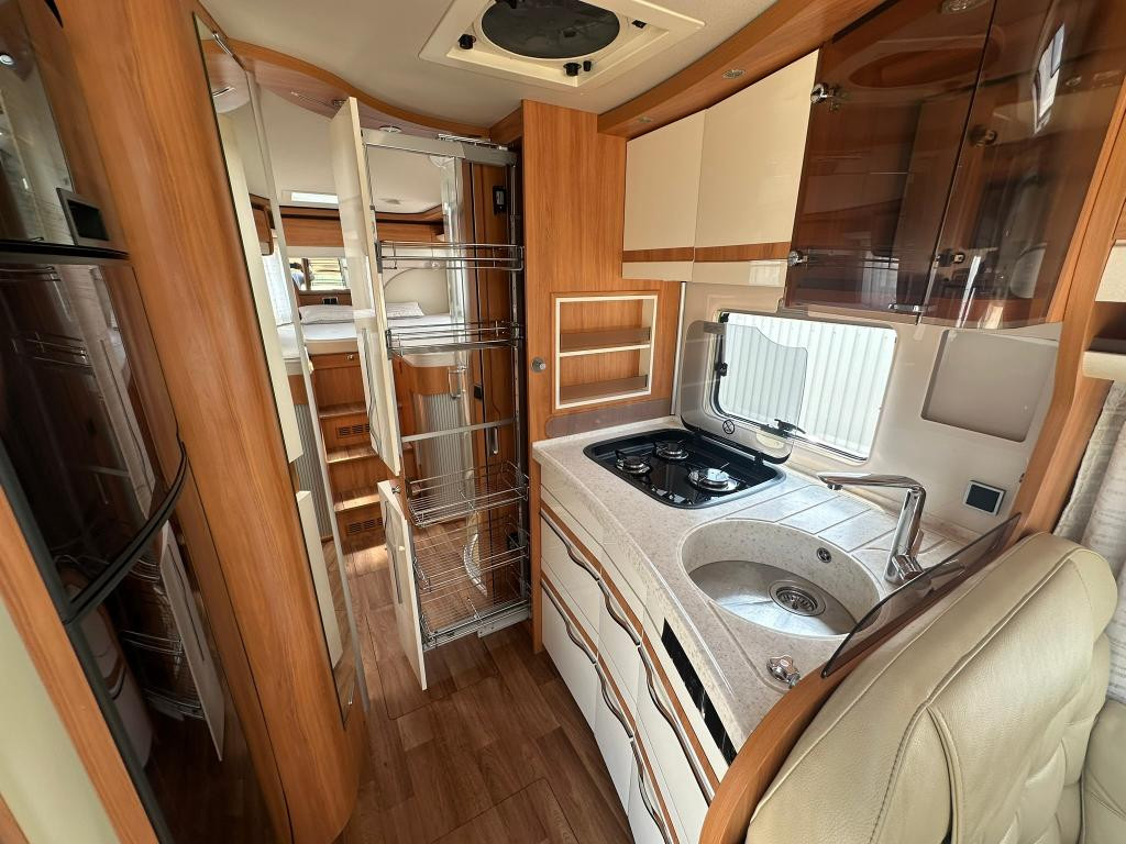 Hymer Onbekend b 778 sl c1 rijbewijs | jaar apk | jaar bovag | afleverbeurt