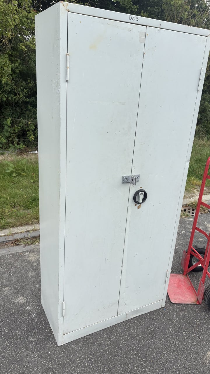 Stalenkast draaideurkast metalen kast