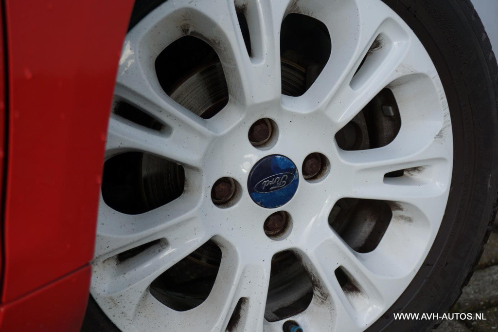 Ford KA 1.2 titanium