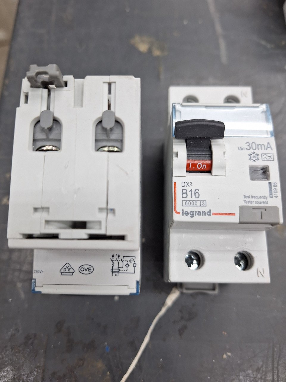 Aardlek automaat B16  30mA.