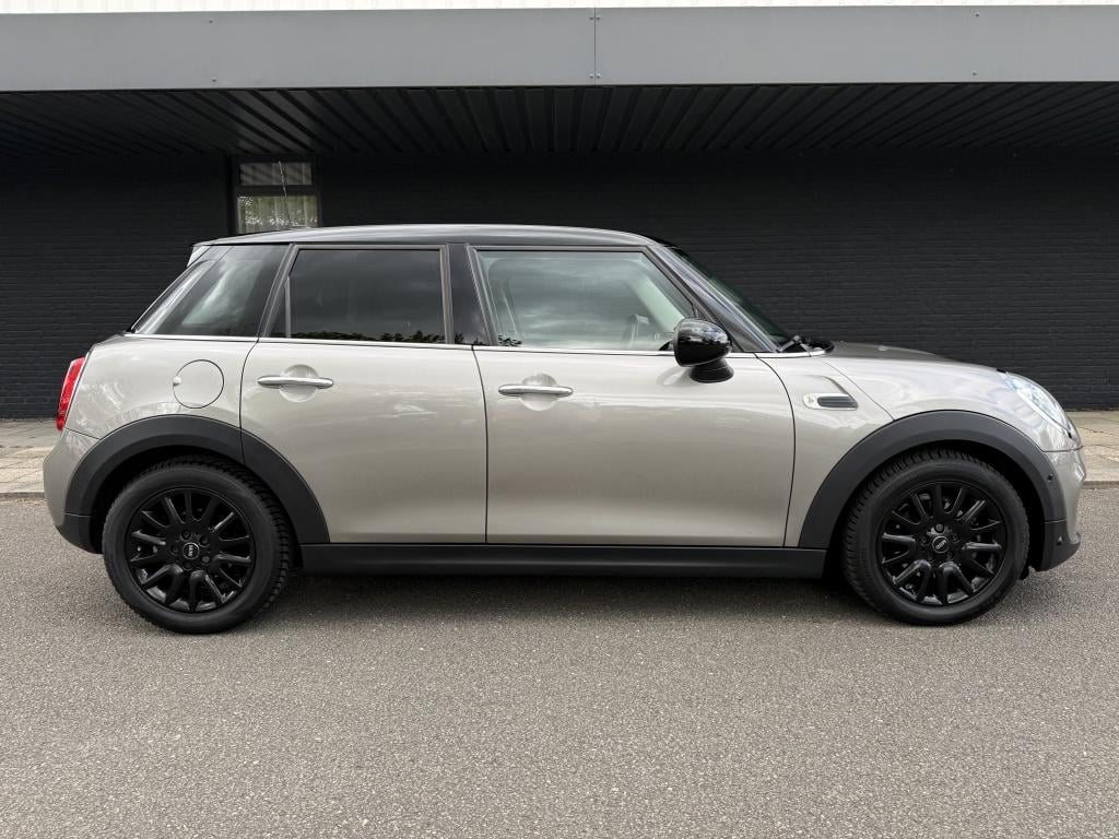 Mini Cooper mini 1.5 black pack - automaat - leder - 87.000km -