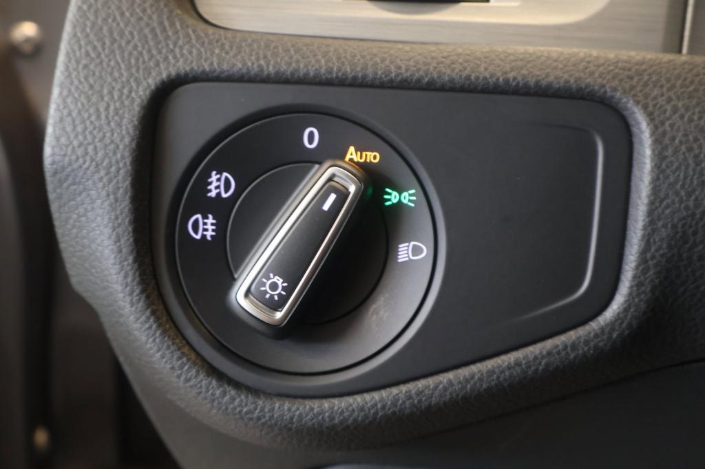 Volkswagen Golf 1.0 tsi connected series nl auto, carplay, all season bande