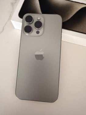 Iphone 15 Pro max 256 gb zeer nette staat