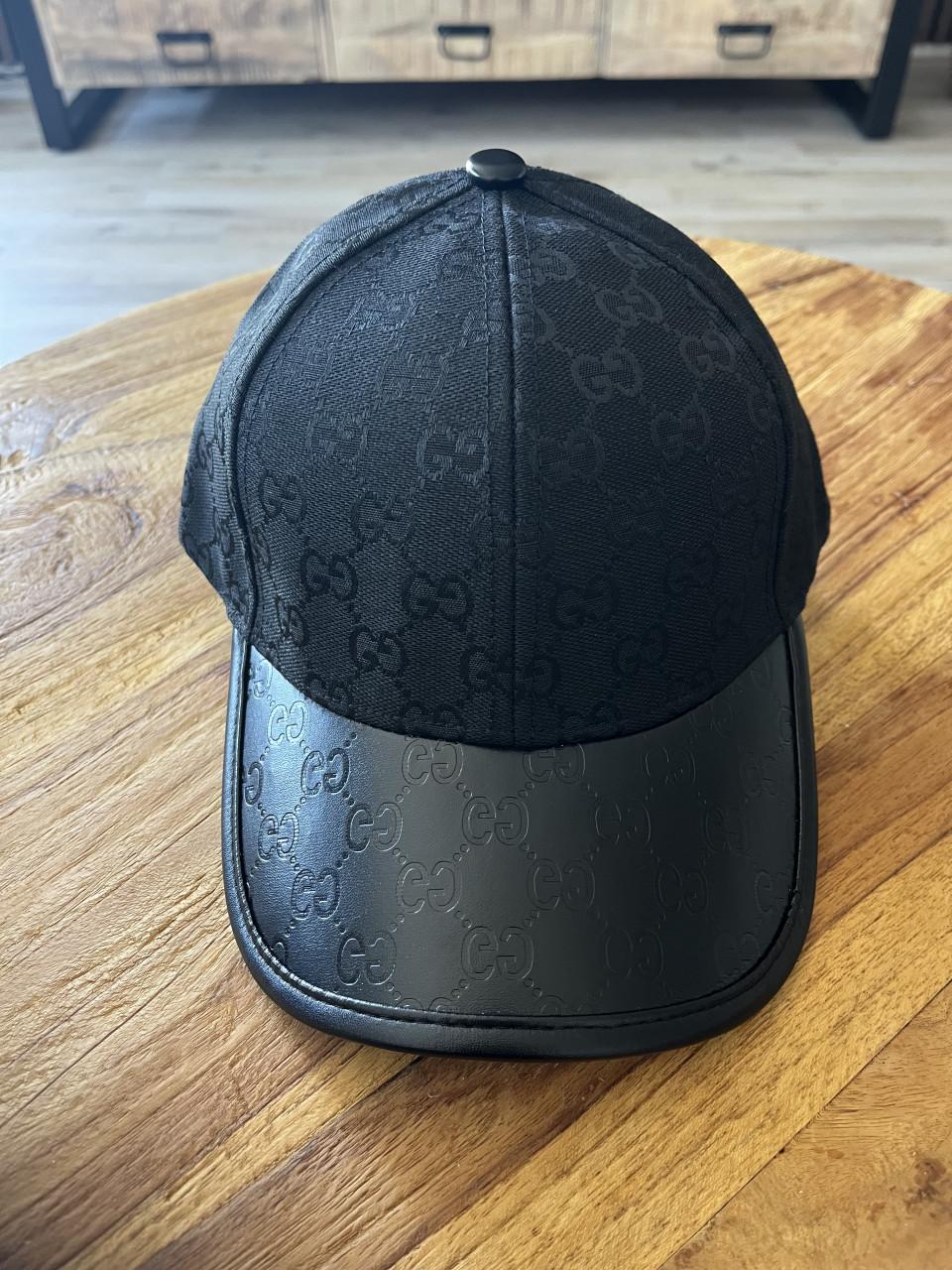 Designer petten