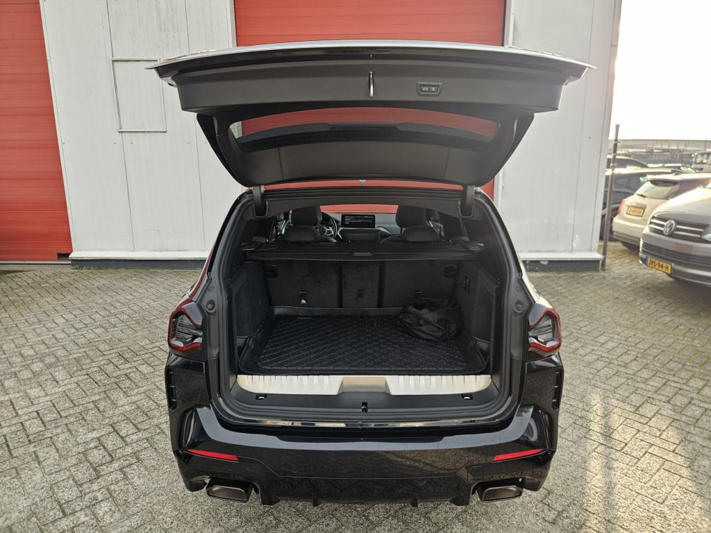 BMW X3 xdrive30e high executive m-sport | pano | acc | head-up | rijklaar i
