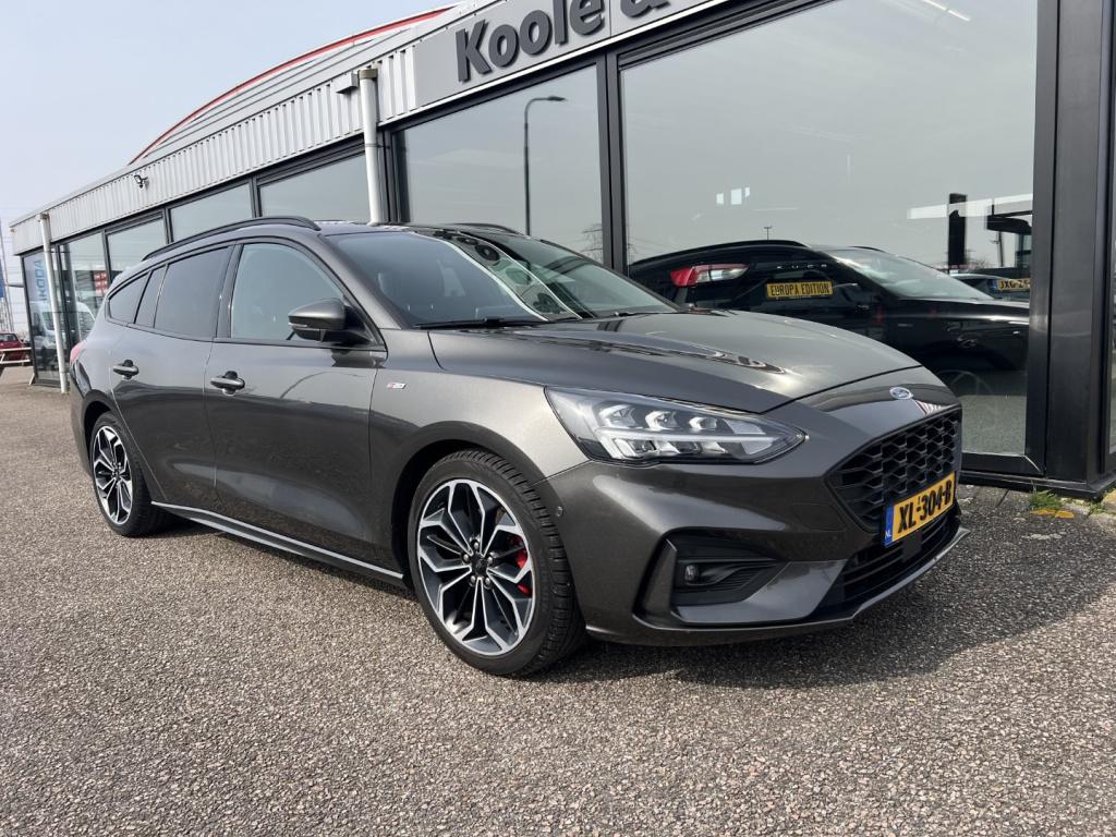 Ford Focus wagon 1.0 ecoboost 125pk st-line x , trekhaak , winterpack