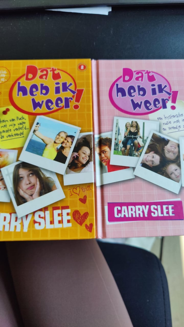 Boeken bundel jeugd met Carry Slee en Simone van der Vlugt