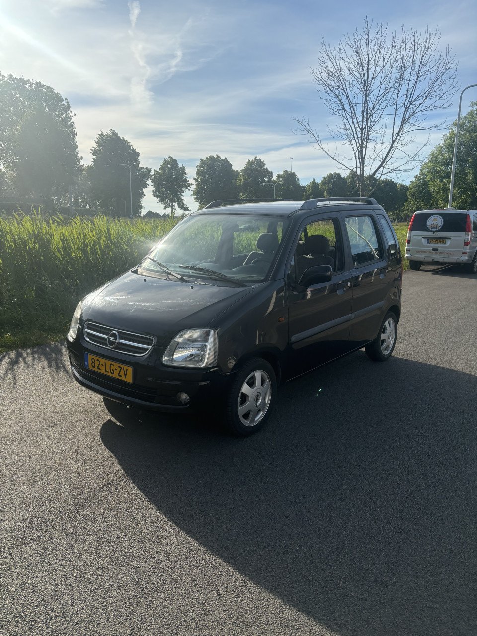 Opel Agila met een voljaar apk!