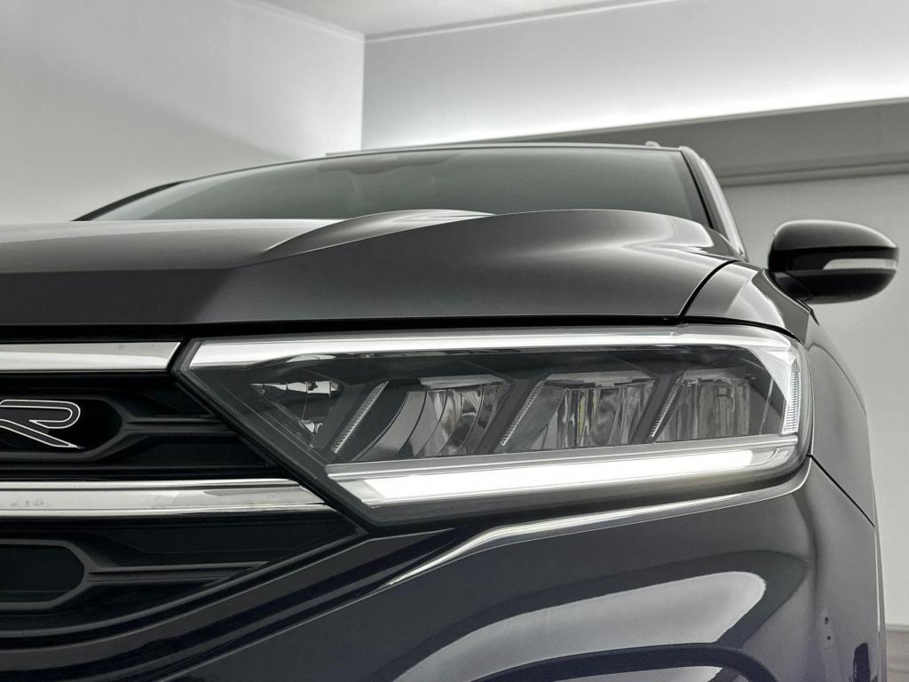 Volkswagen T-roc r-line 1.5 tsi dsg7 150pk black style