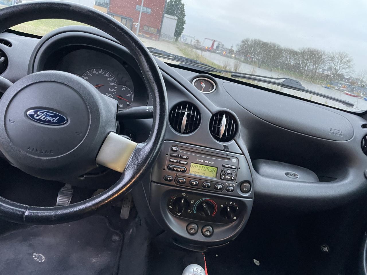 Ford ka 1.6 cabriolet
