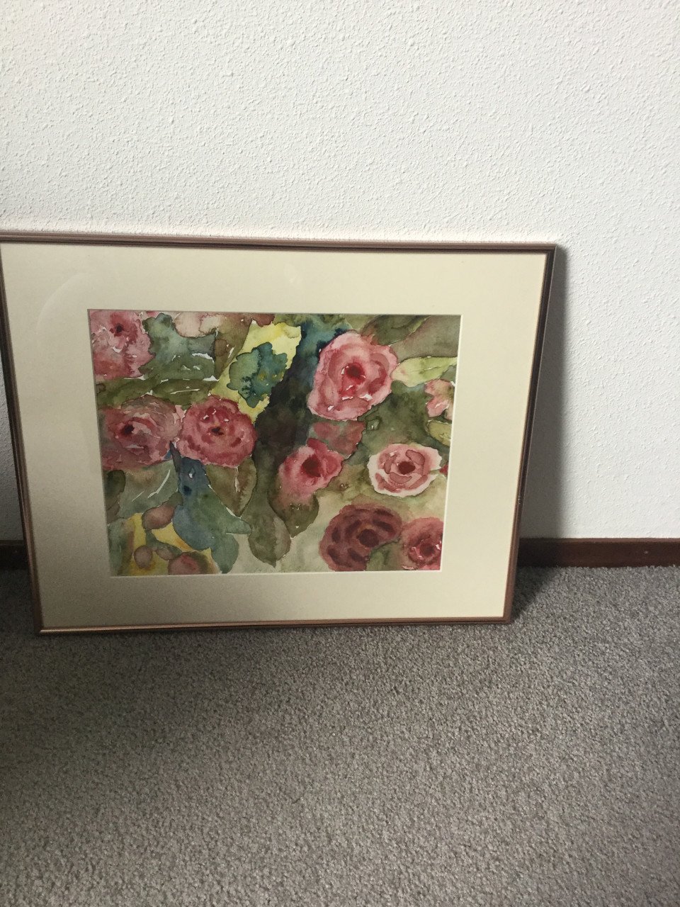 2 bij elkaar passende schilderijen in mooie rose-kleurige lijst