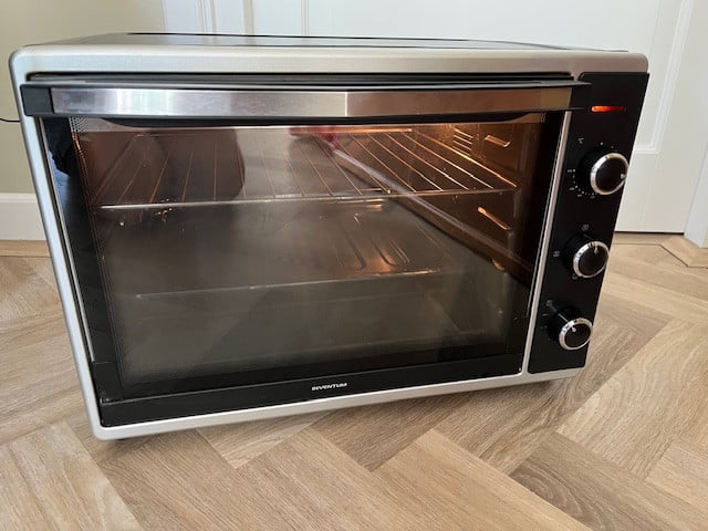 Oven