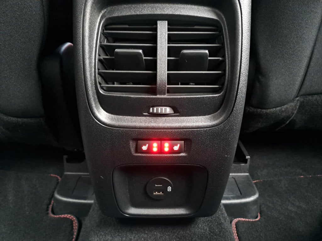 Ford Kuga 2.5 phev st-line 18'' lmv | adaptief cruise | led | keyless entry