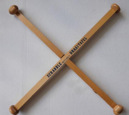 Scrabble draaitafel (nieuw € 18,00)