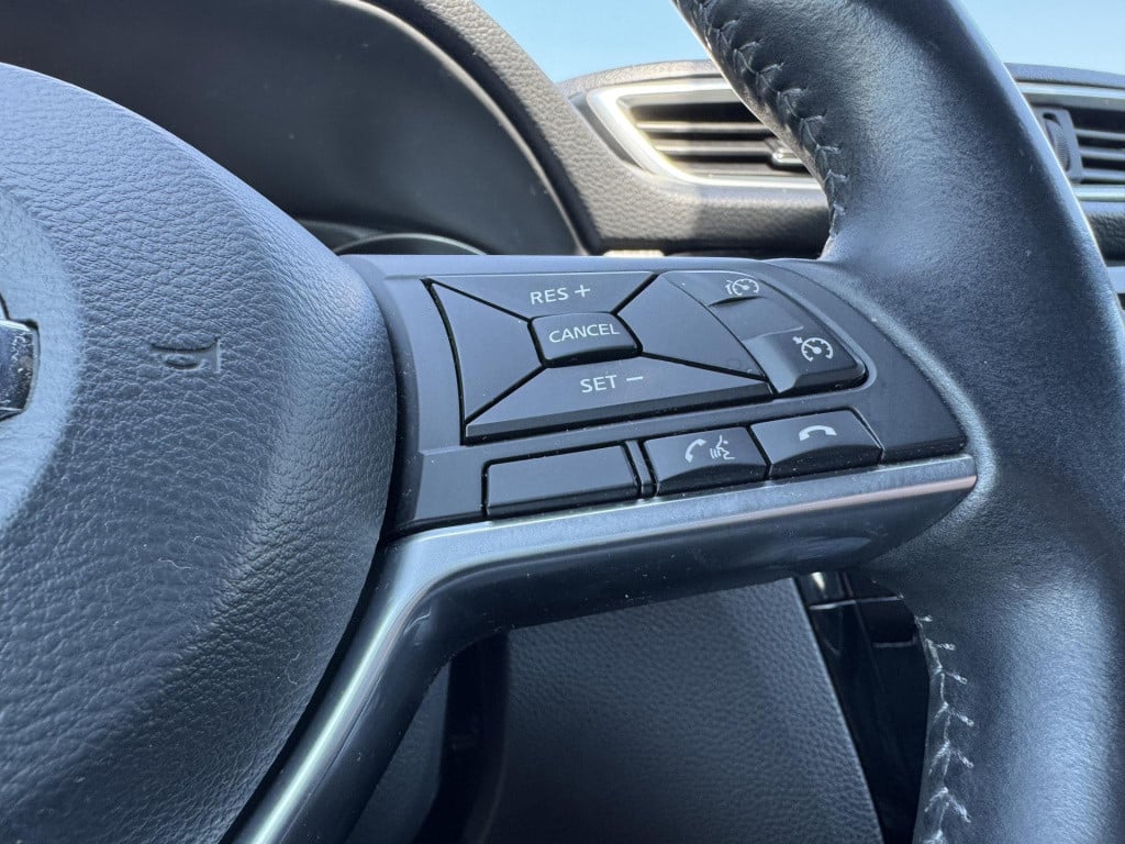 Nissan Qashqai 1.6 tekna + 1500kg trekgewicht | panoramadak | nappa leder |