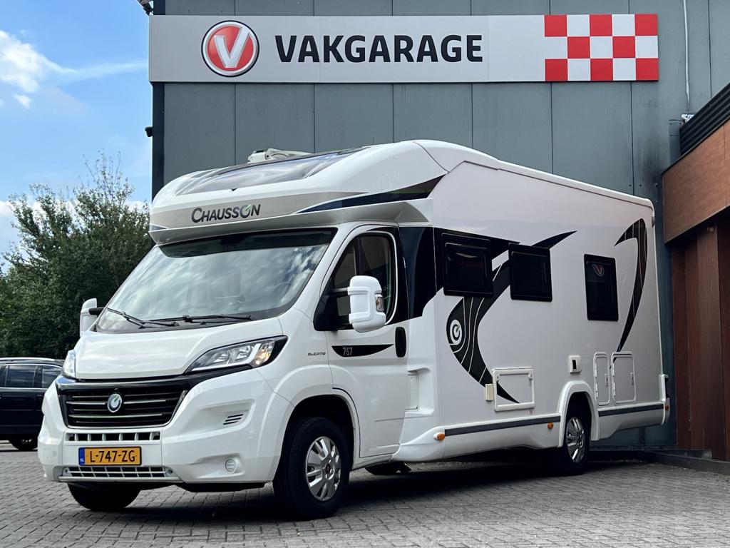 Chausson Onbekend 757 welcome | 2 enkele bedden + 1 groot bed | camera | tv