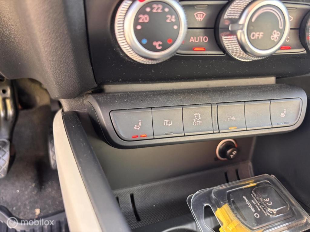 Audi A1 Sportback 1.4 tfsi pro line s-line aut/navi/xenon/stoelv.