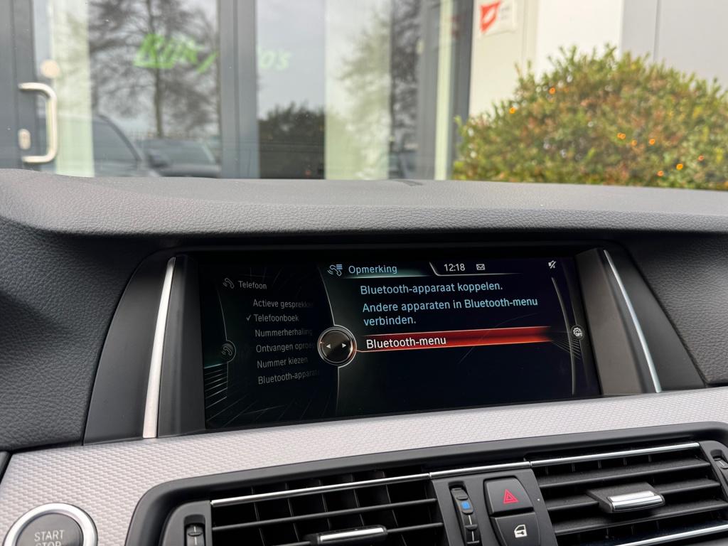 BMW 5 Serie touring 520i executive * m-pakket * navigatie * 20 inch * nap